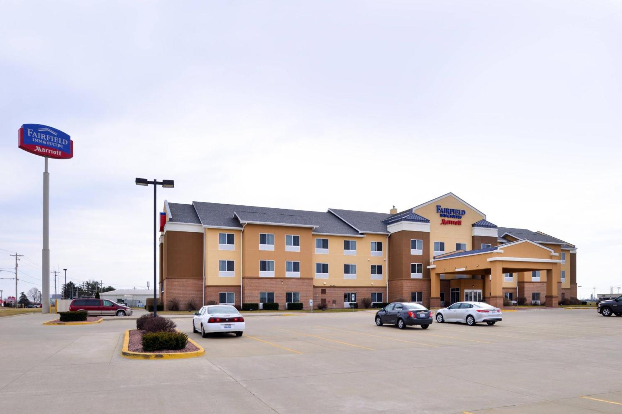 Hotel Fairfield & 3*