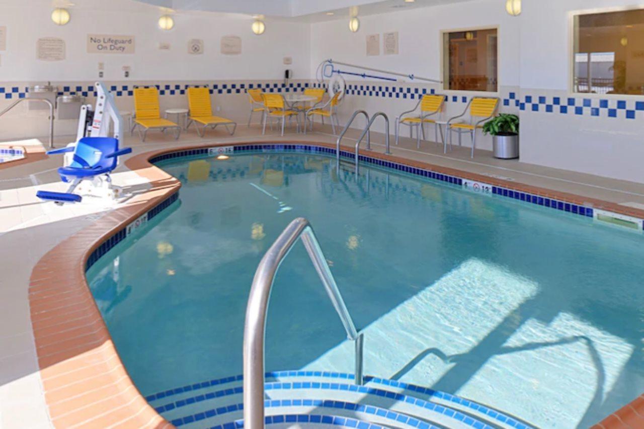 Hotel Fairfield & 3*