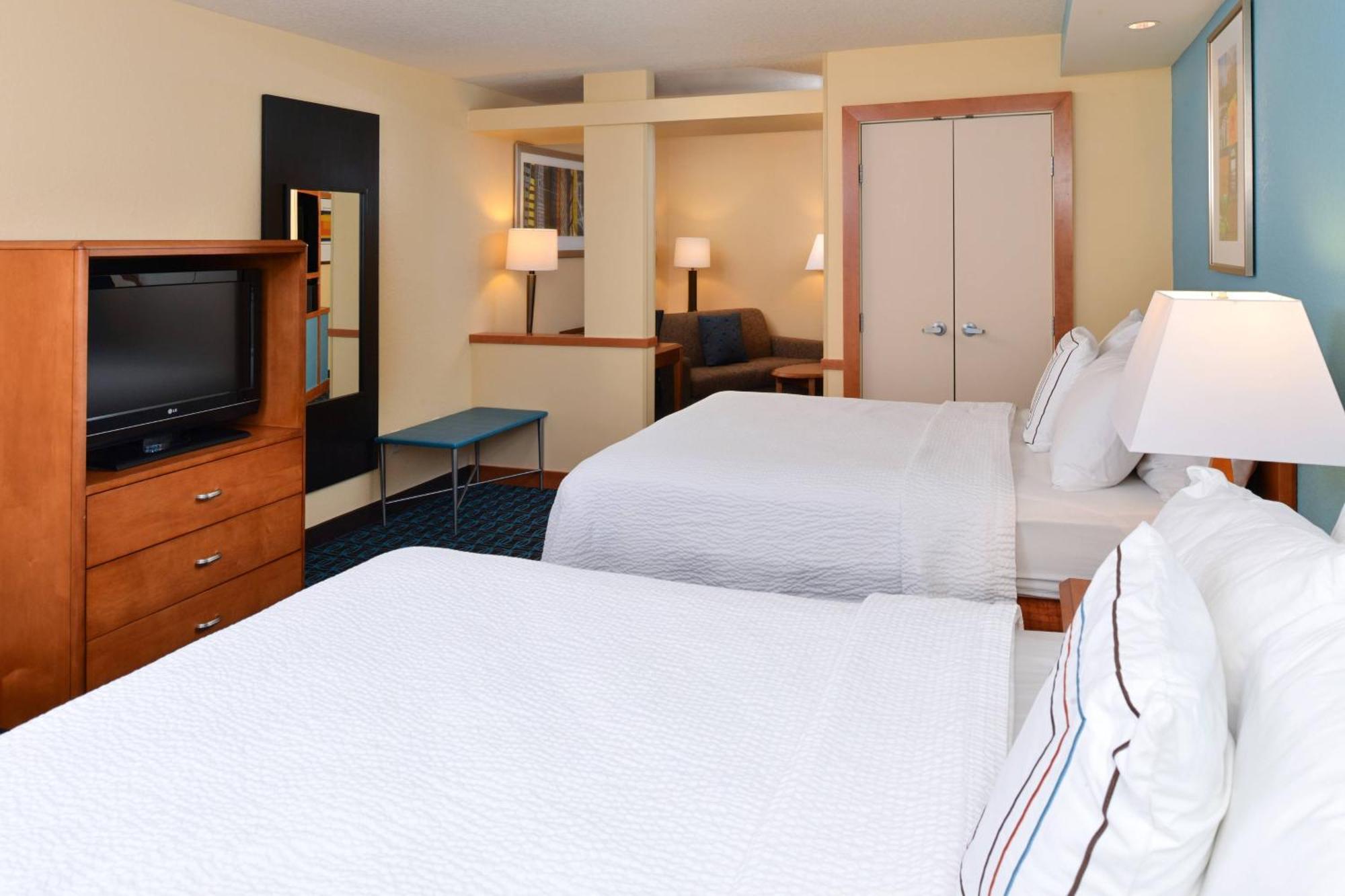 Fairfield & Hotel Bloomington